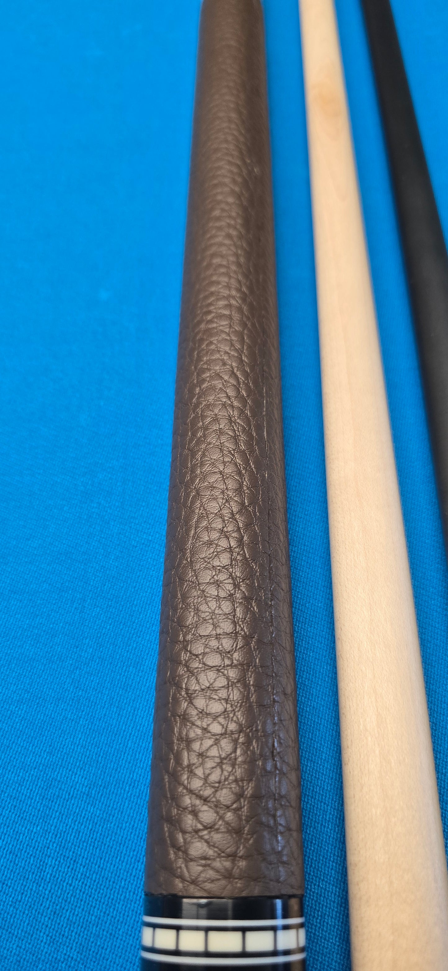 Precision ButterFly Inlay Playing Cue 1 of 1