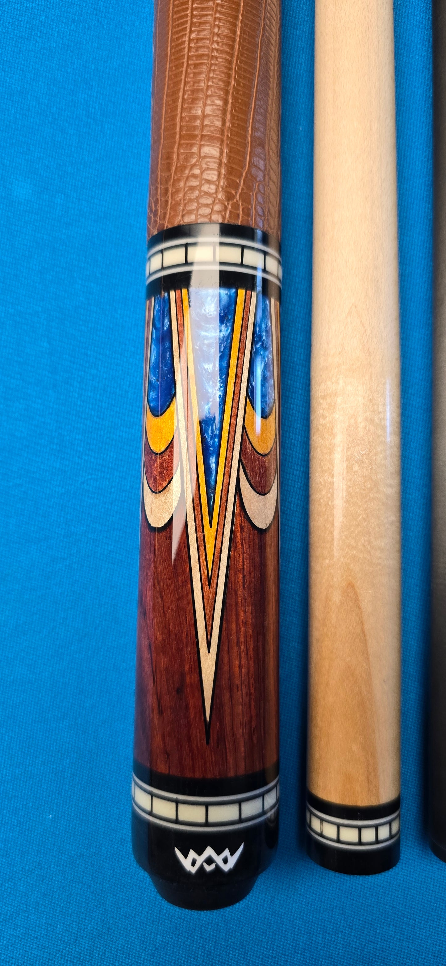 Precision ButterFly Inlay Playing Cue 1 of 1