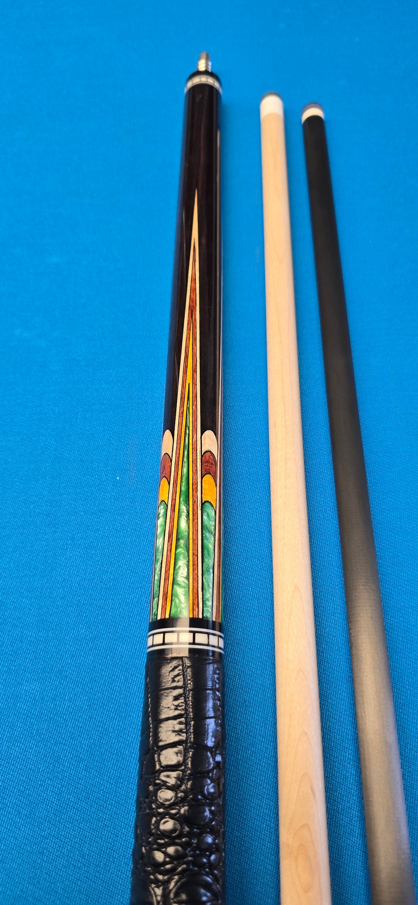 Precision ButterFly Inlay Playing Cue 1 of 1