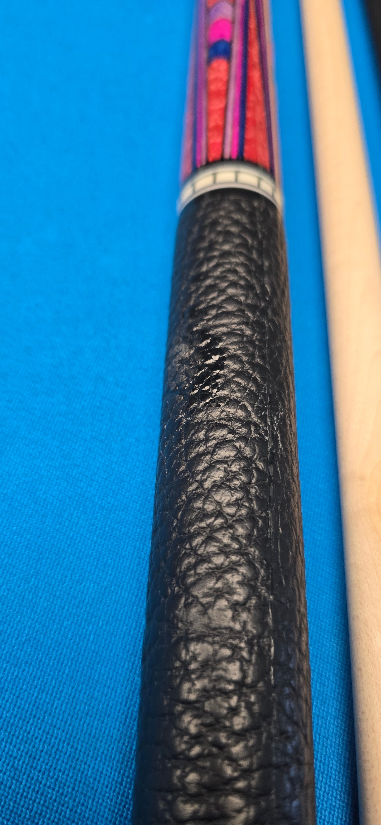 Precision ButterFly Inlay Playing Cue 1 of 1