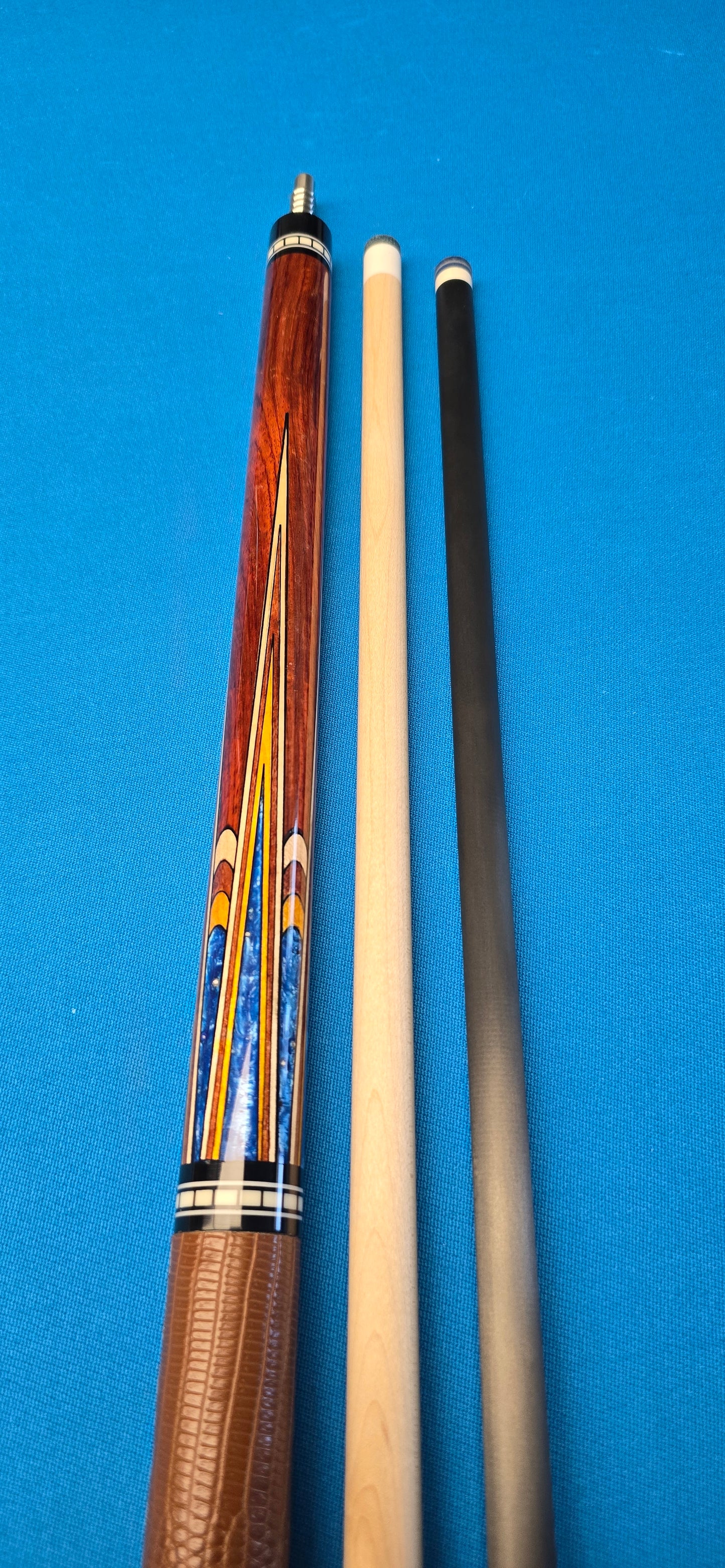 Precision ButterFly Inlay Playing Cue 1 of 1