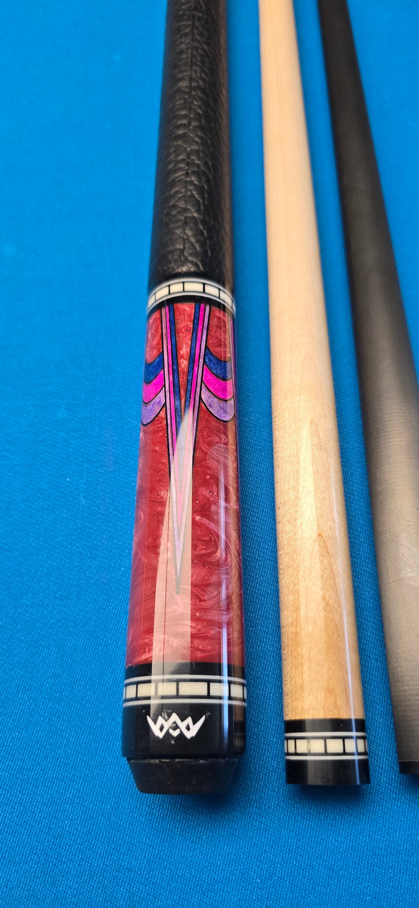Precision ButterFly Inlay Playing Cue 1 of 1